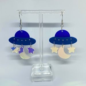 NWT Blue Iridescent Spaceship Acrylic 3D Earrings